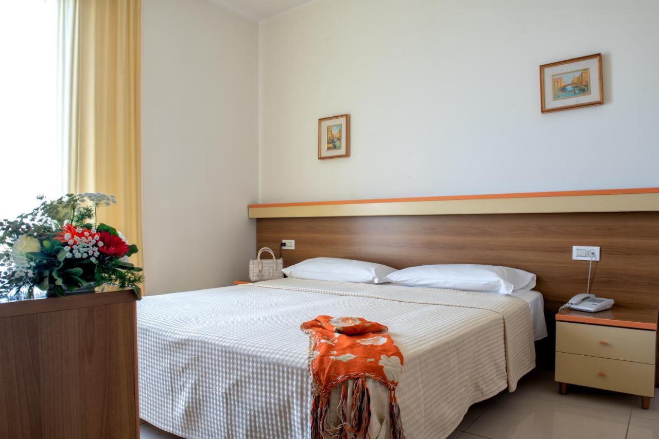 Hotel Le Tegnue Sottomarina Exteriör bild